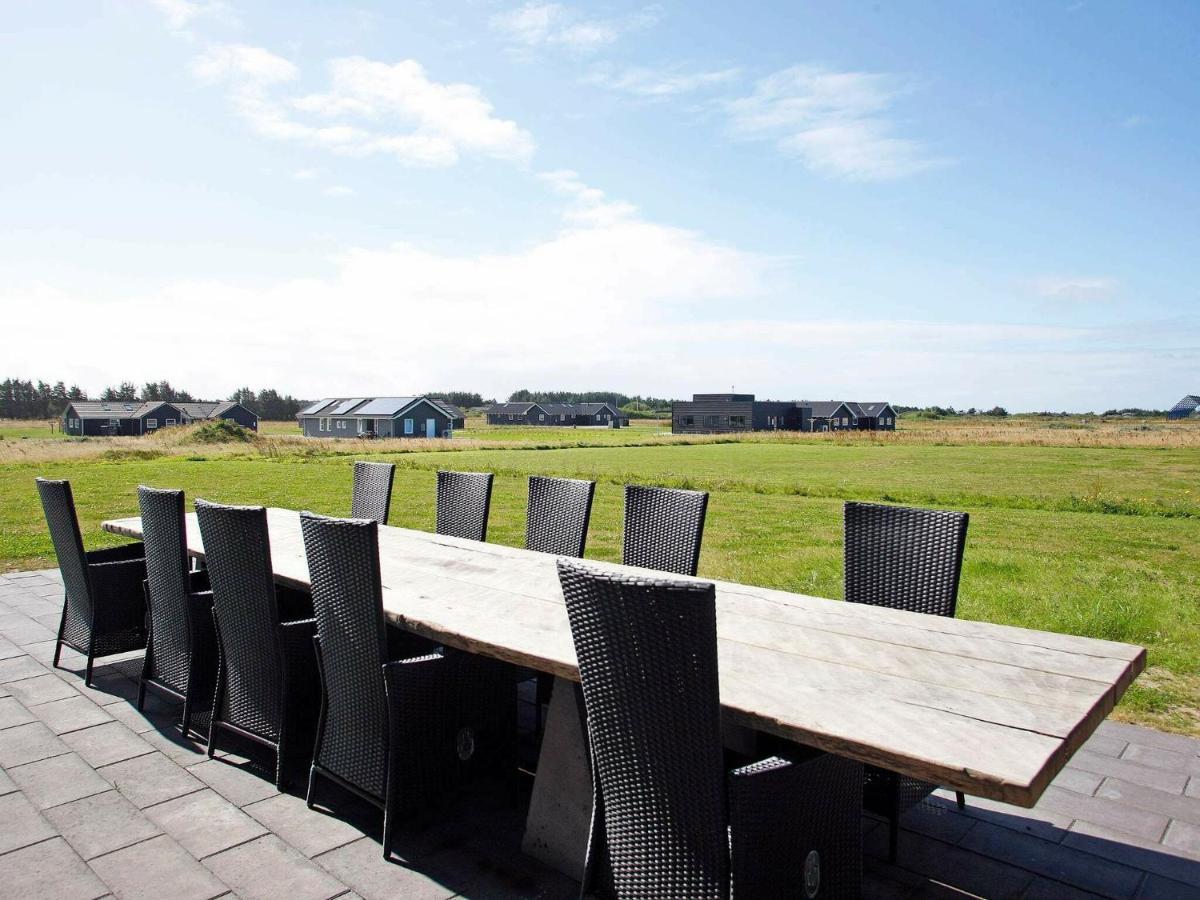 Five-Bedroom Holiday Home In Lokken 3 Exterior photo